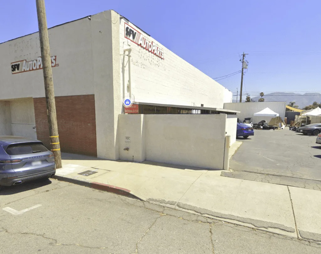 Exterior de SFV AUTO PARTS