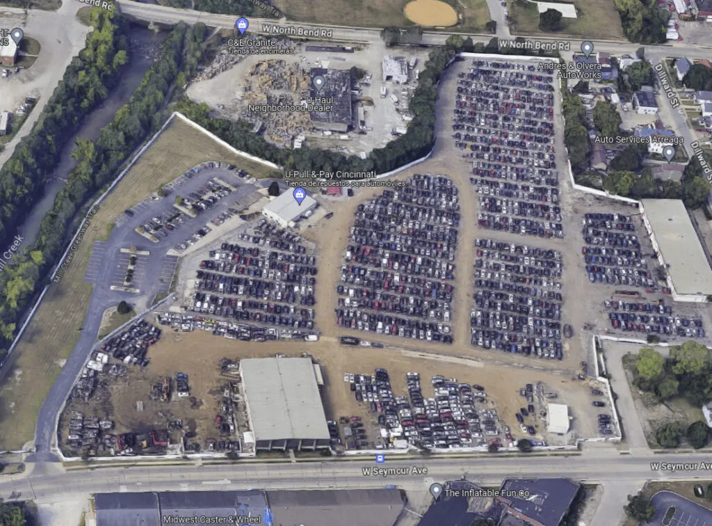 Exterior de U-Pull-&-Pay Cincinnati
