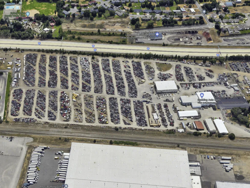 Exterior de Spalding Auto Parts