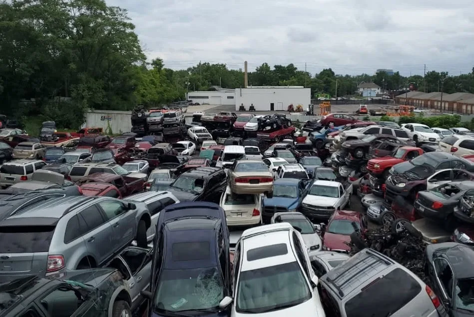 Piezas usadas de One Way Auto Parts Inc