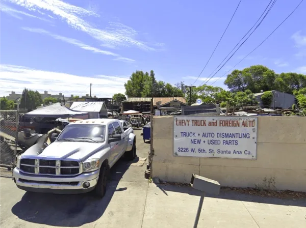 Exterior de Chevy Truck & Foreign Auto