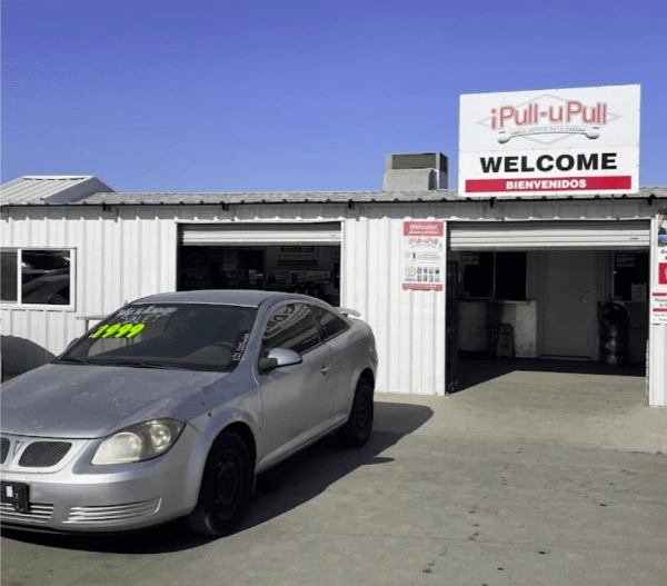 Exterior de iPull-uPull Auto Parts – Fresno, CA