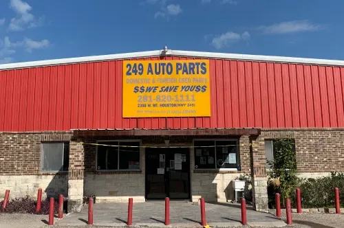 Exterior de 249 Auto Parts Domestic & Foreign Used Parts