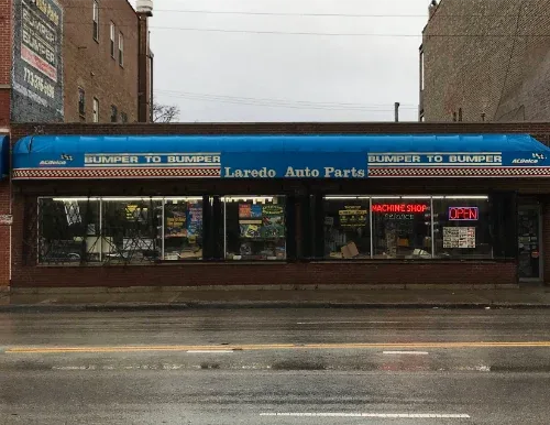 Exterior de Laredo Auto Parts – Archer