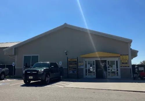 Exterior de U-Pull-&-Pay Houston