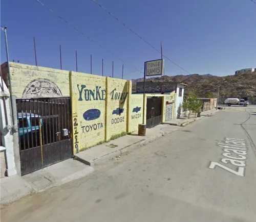 Exterior de Yonke 24 Panda (Juárez, Chihuahua, México)
