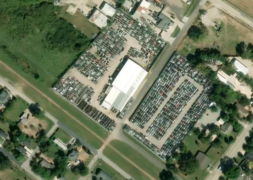Vista aérea del patio de A-1 Rylie Auto Parts