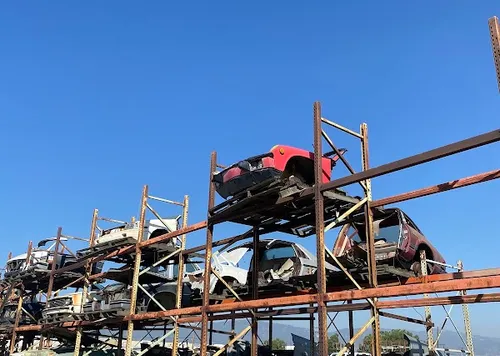 Exterior de ACA Auto Salvage II