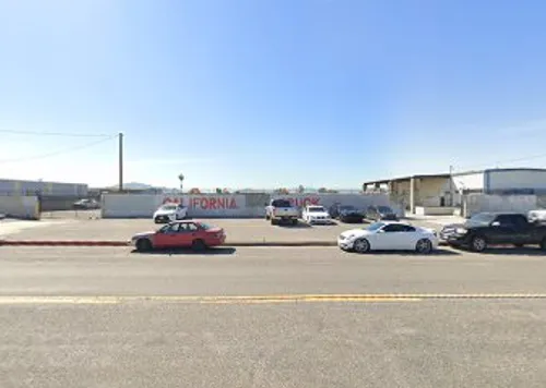 Exterior de California Truck Salvage
