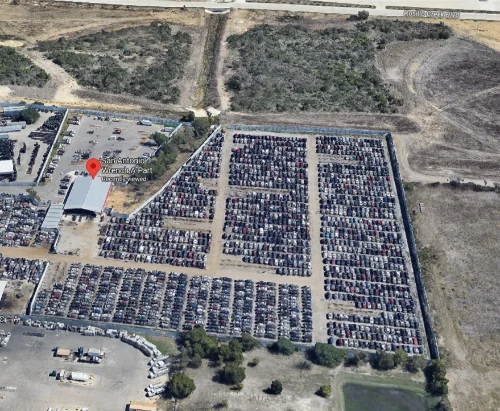 Exterior de San Antonio Wrench A Part