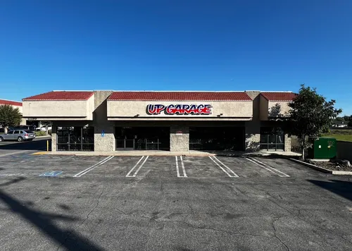 Exterior de Up Garage Ontario